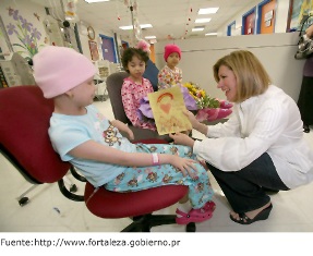 Ni&ntilde;os en el hospital en una sala de recreo